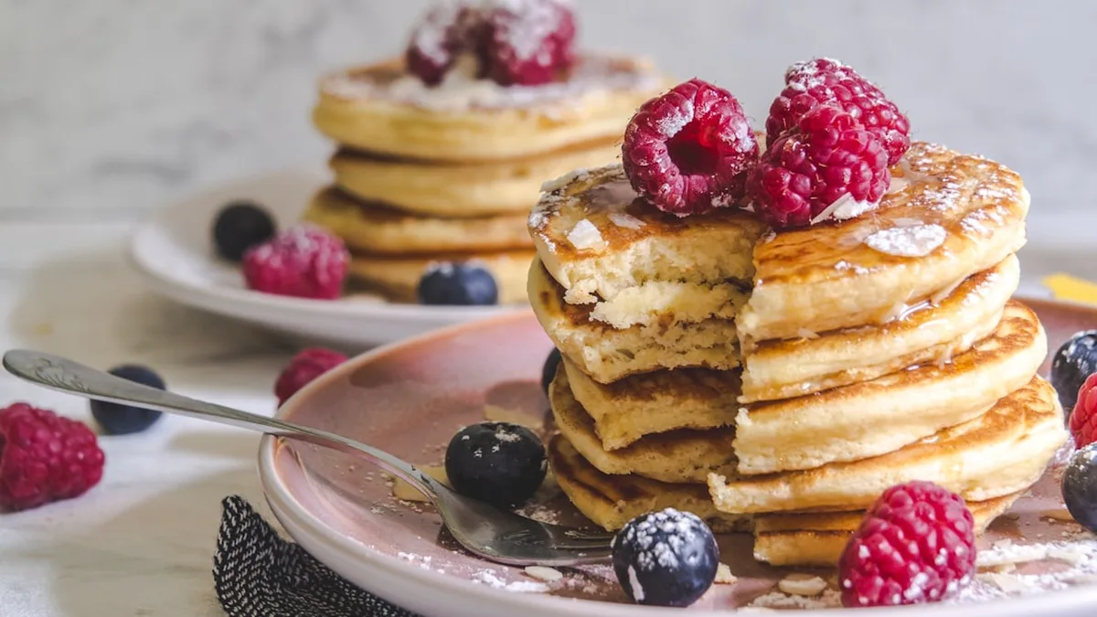 Faire des pancakes moelleux : l'art de faire simple