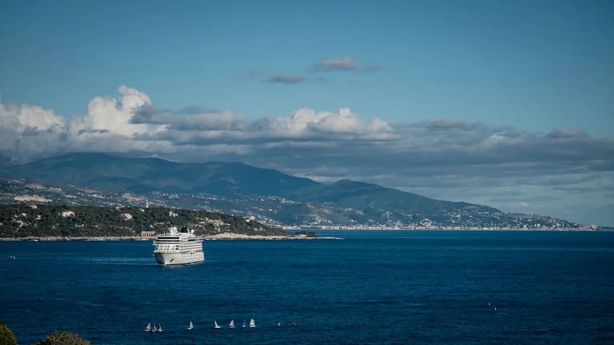 Voyager moins cher hors vacances scolaires, à mon rythme
